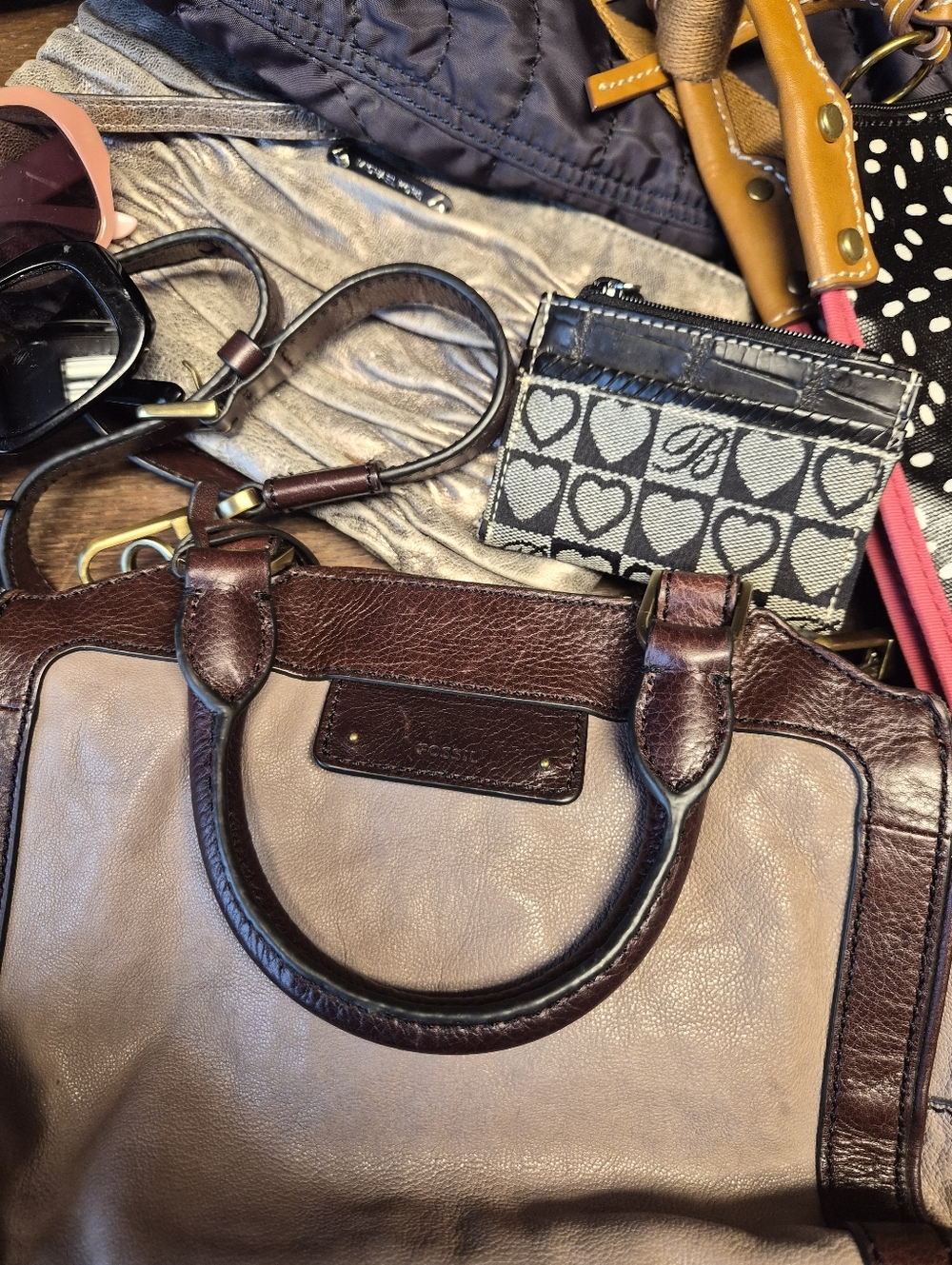 Bag Lot - Picture 3 of 16